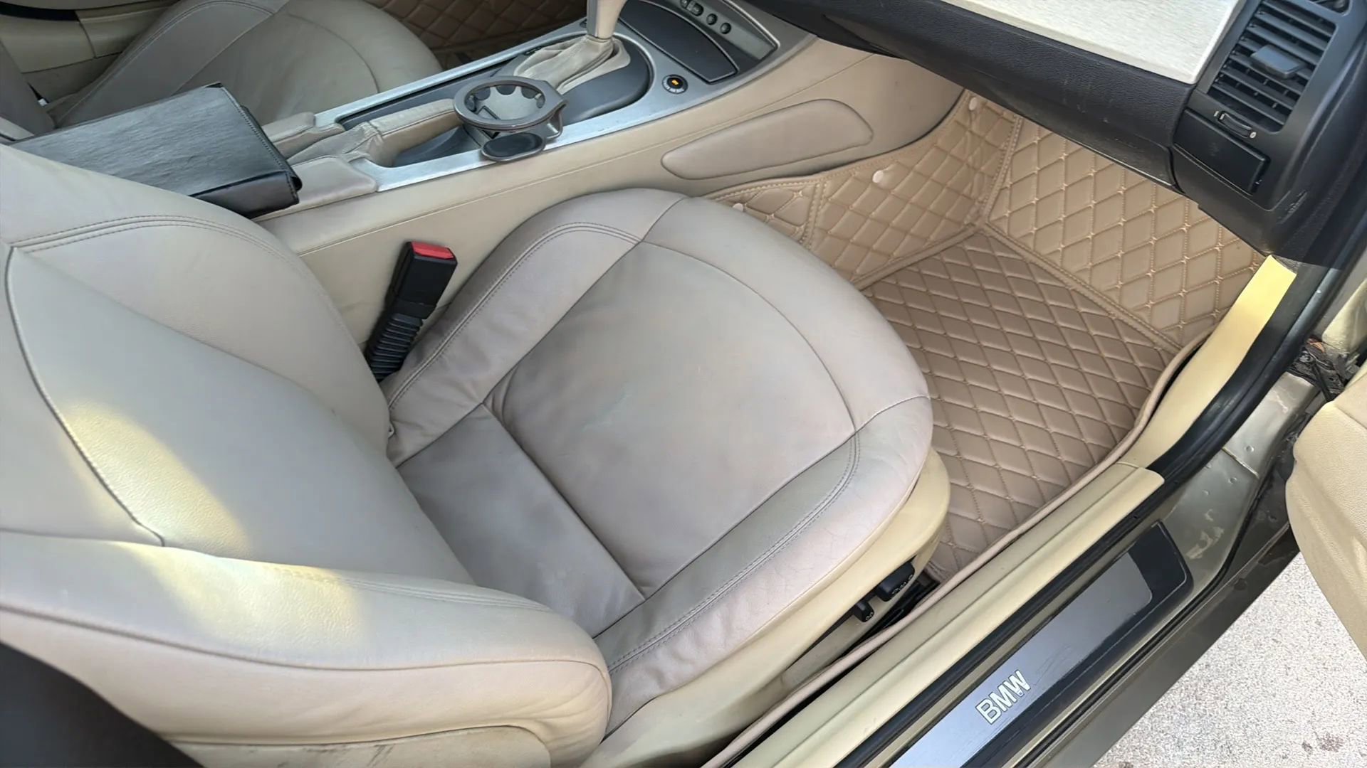 Used 2004 BMW Z4 3.0i image 32