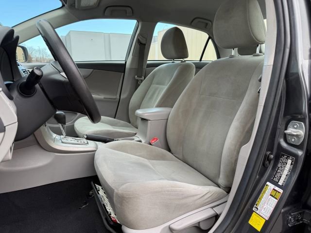 Used 2013 Toyota Corolla LE image 15