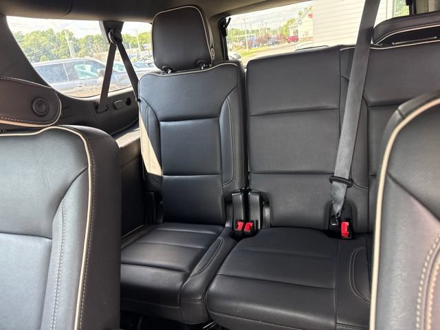 Used 2023 Chevrolet Suburban Premier RWD image 25