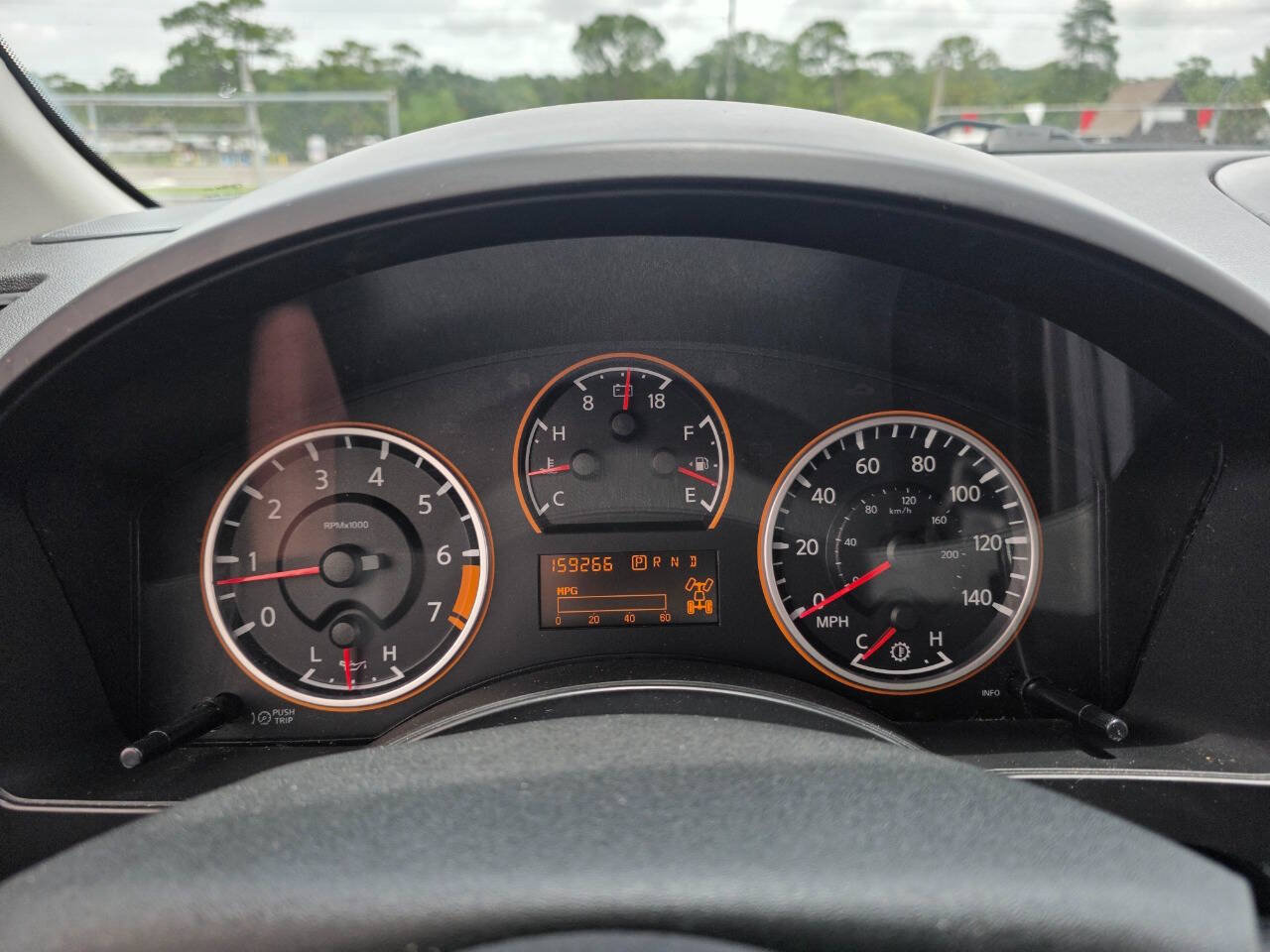 Used 2010 Nissan Titan SE w/ SE Value Truck Pkg AWD/4WD image 13