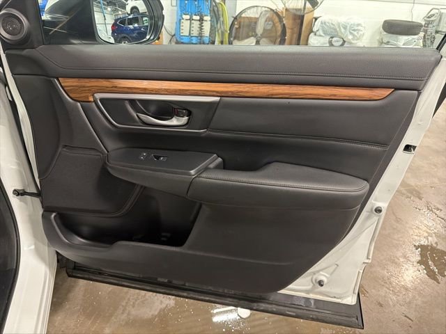 Used 2020 Honda CR-V Touring image 17