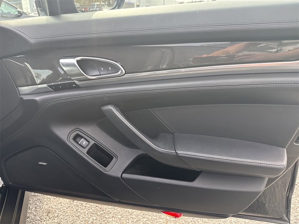 Used 2016 Porsche Panamera GTS image 15