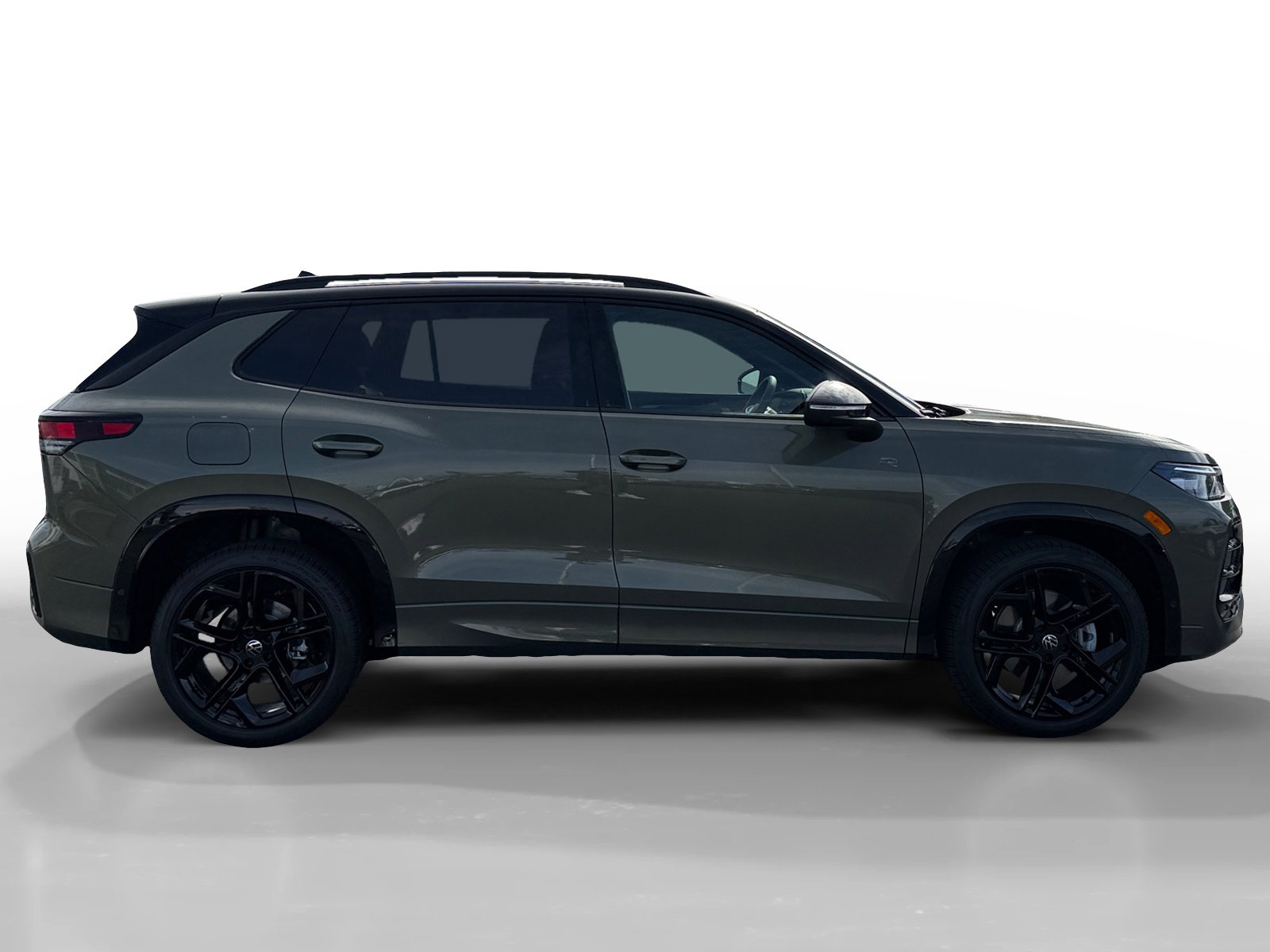 New 2026 Volkswagen Tiguan SE R-Line AWD/4WD image 6