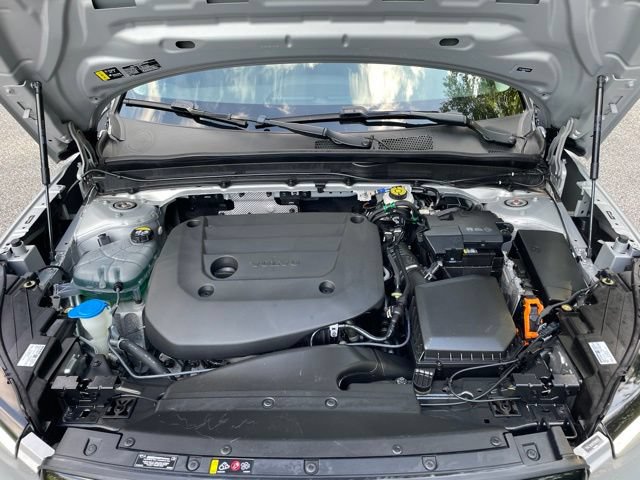 Certified 2023 Volvo XC40 B5 Plus w/ Protection Package Premier AWD/4WD image 26