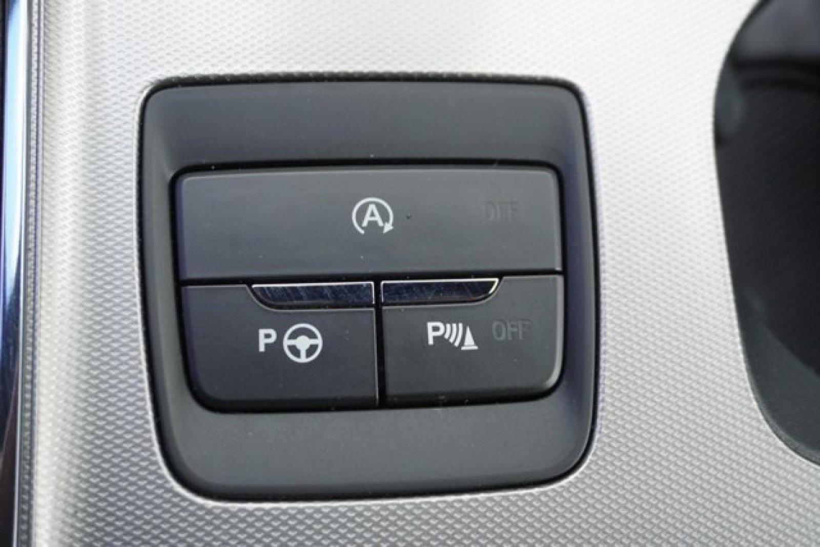 Used 2022 Ford Edge Titanium w/ Equipment Group 301A image 37