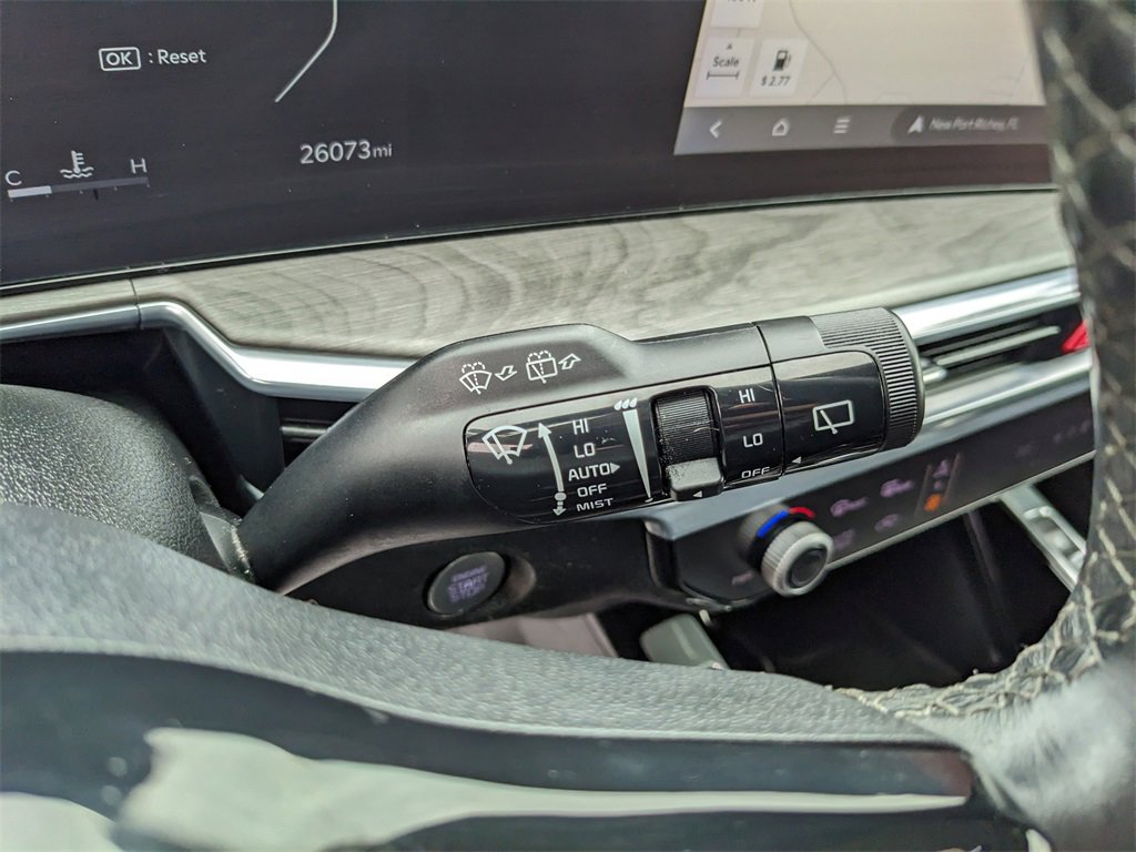 Certified 2024 Kia Sorento SX image 36