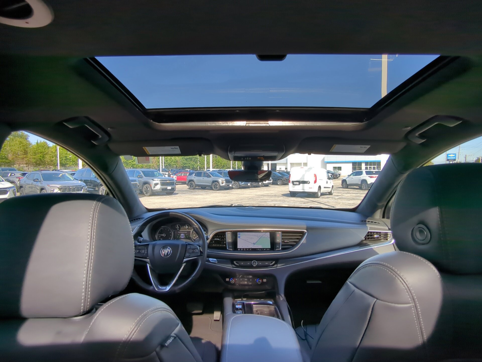 Used 2023 Buick Enclave Essence w/ Experience Buick Package AWD/4WD image 15