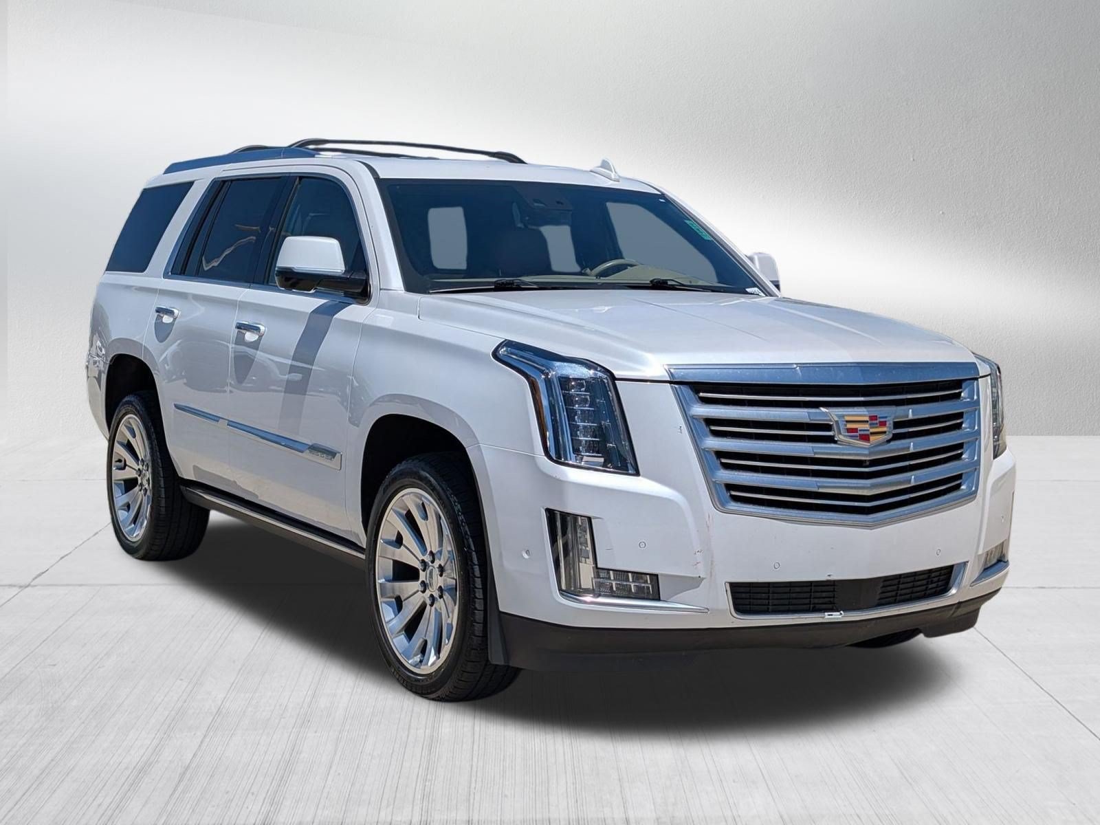 Certified 2020 Cadillac Escalade Platinum AWD/4WD image 8
