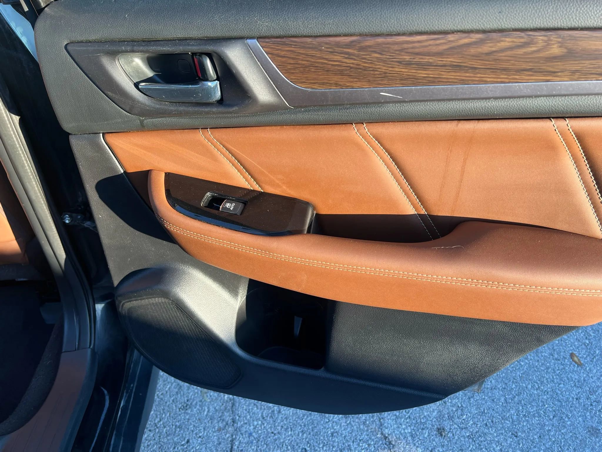 Used 2018 Subaru Outback 3.6R Touring w/ Popular Package #3 image 24