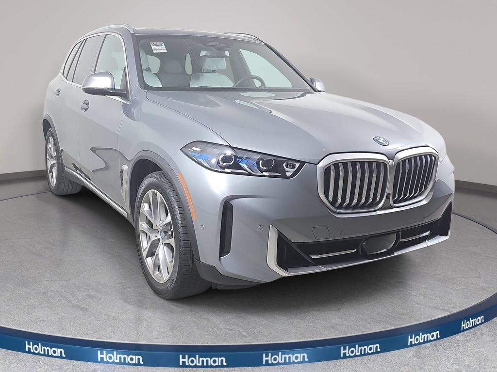 Certified 2025 BMW X5 xDrive50e AWD/4WD image 3