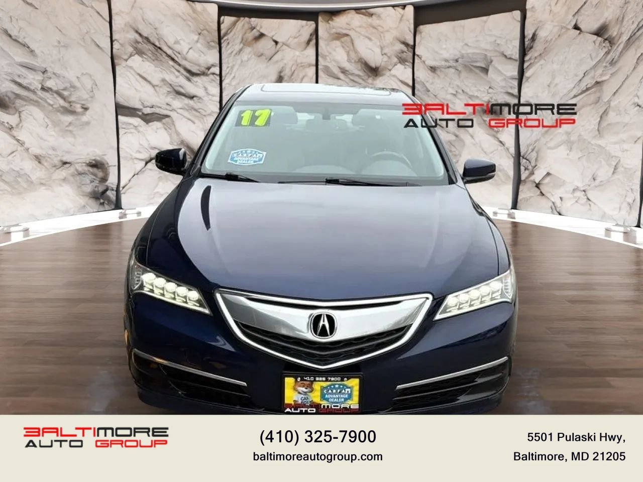 Used 2017 Acura TLX image 2