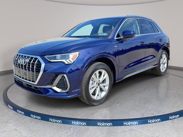 Certified 2025 Audi Q3 2.0T Premium w/ Convenience Package