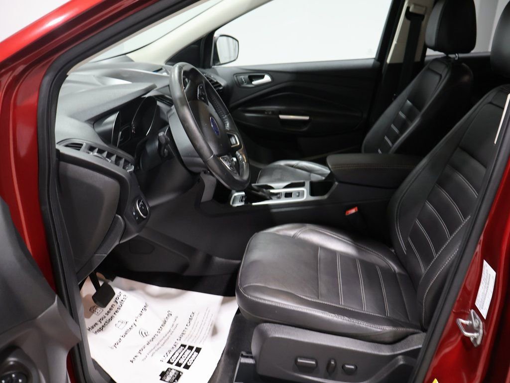 Used 2017 Ford Escape SE w/ SE Leather Comfort Package image 8