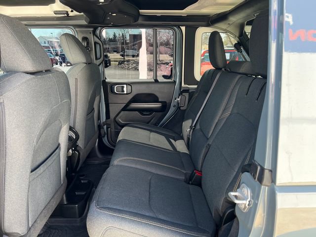 Used 2024 Jeep Wrangler Unlimited Sahara image 5