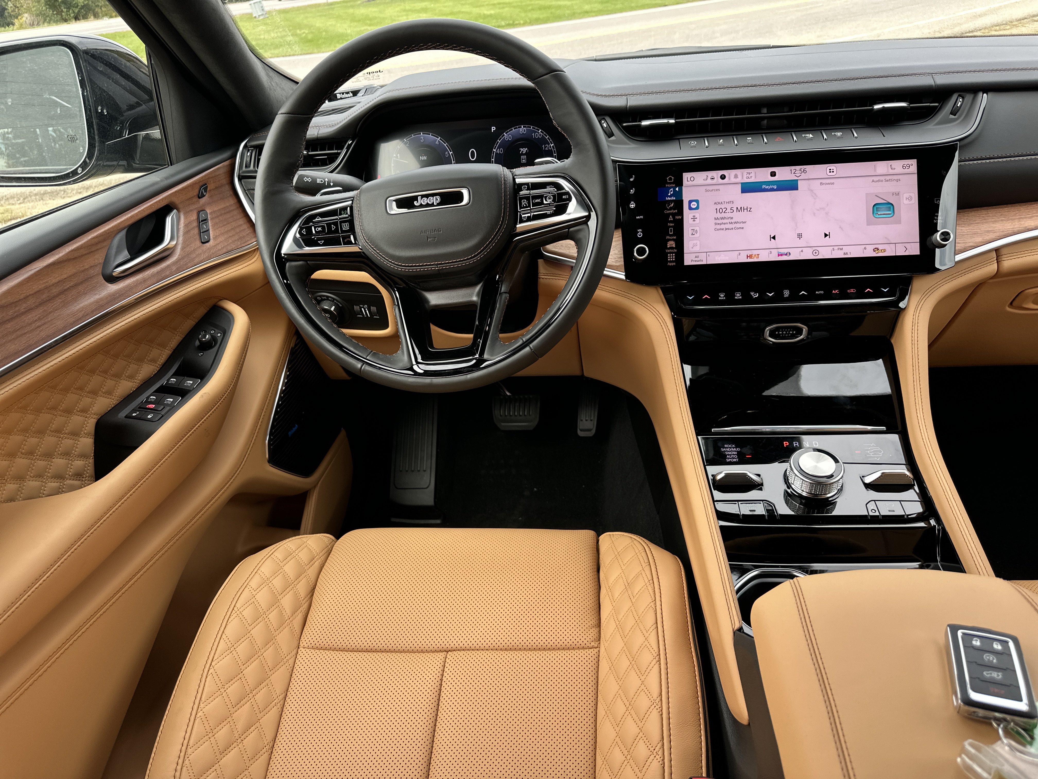 New 2027 Jeep Grand Cherokee Summit AWD/4WD image 33
