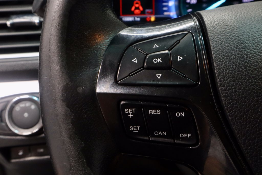 Used 2016 Ford Explorer XLT w/ Equipment Group 202A FWD image 28