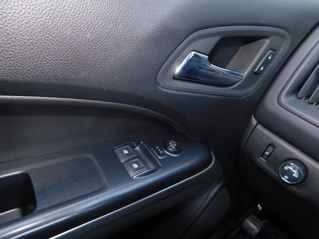 Used 2022 Chevrolet Colorado LT w/ Fleet Safety Package image 21