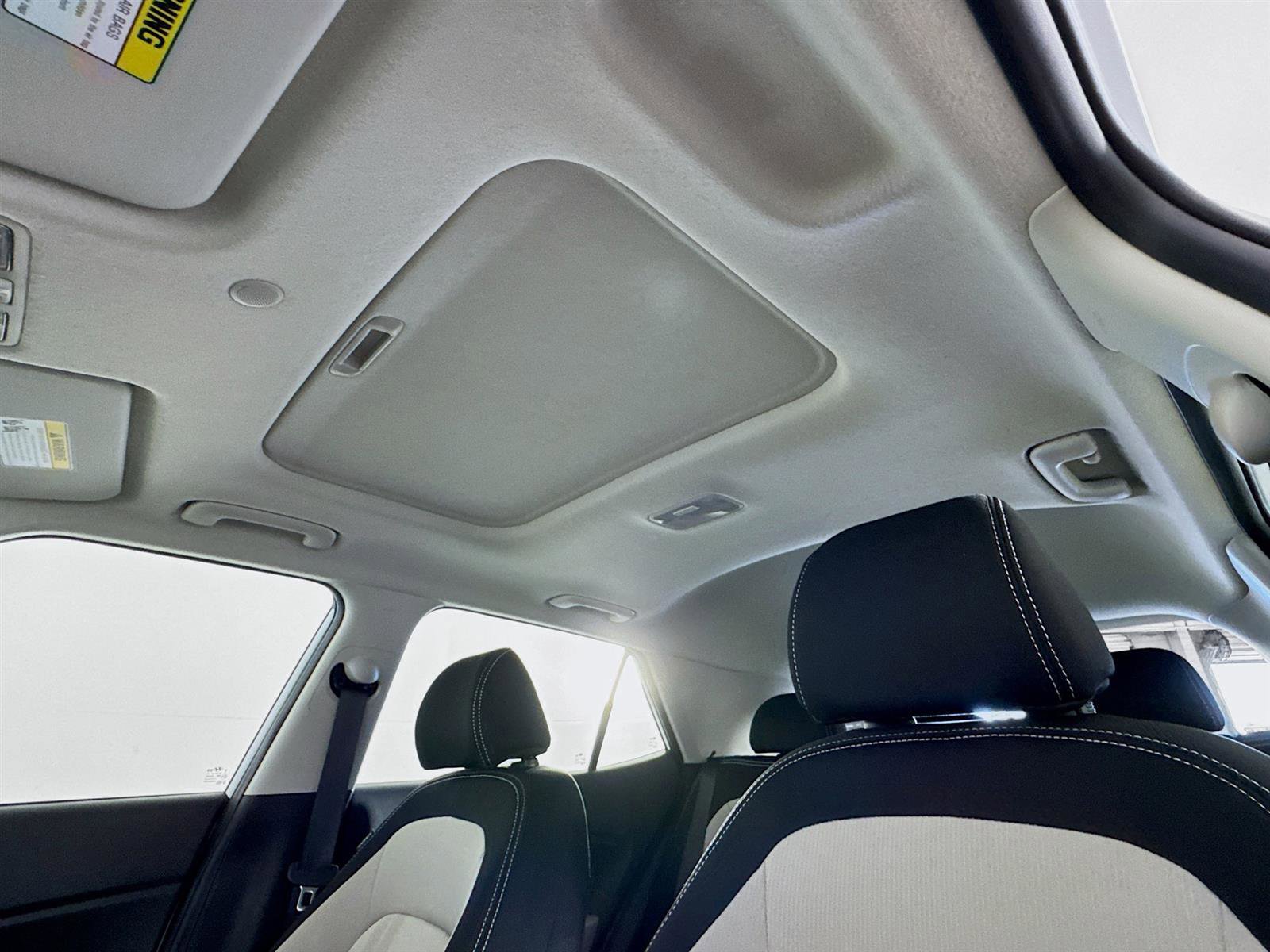 New 2025 Hyundai Venue SEL image 14