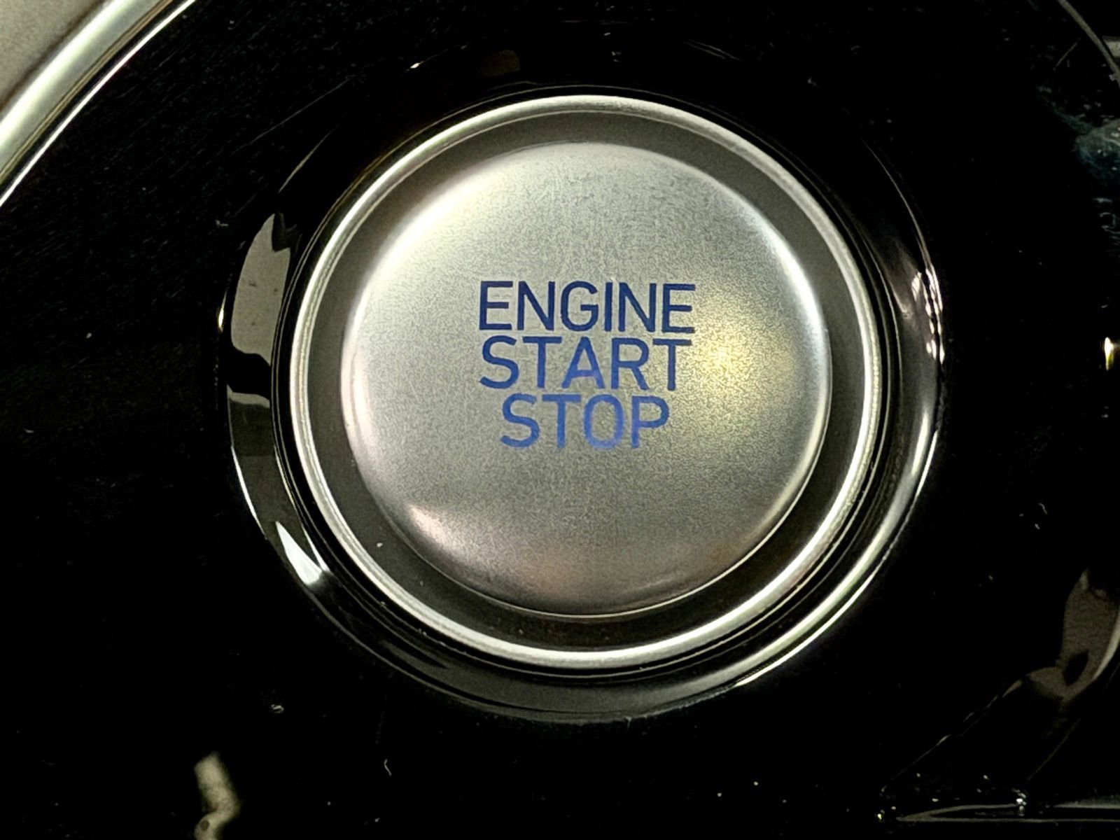 Used 2023 Genesis G70 2.0T AWD/4WD image 29