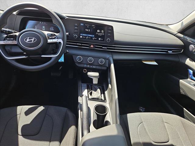 New 2026 Hyundai Elantra SE image 15
