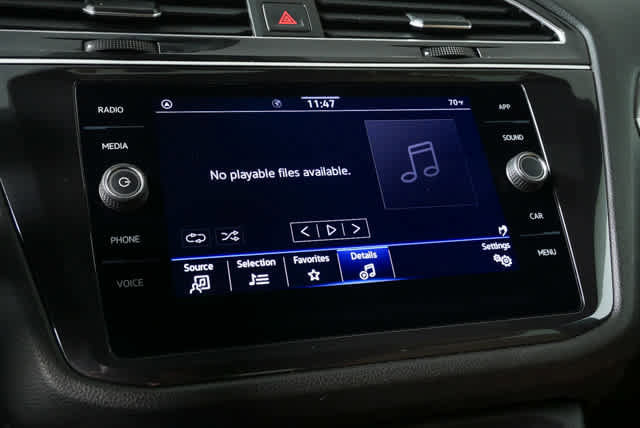 Certified 2024 Volkswagen Tiguan SE FWD image 15