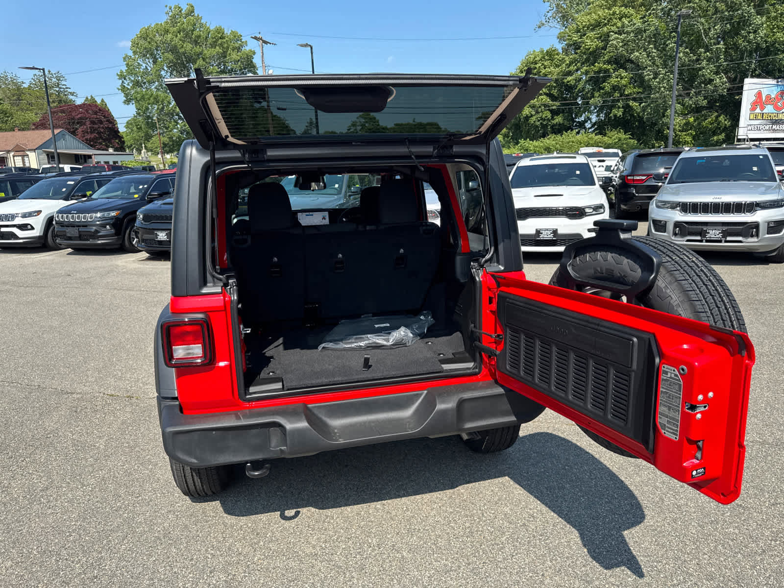 New 2025 Jeep Wrangler Sport w/ Convenience Group image 33