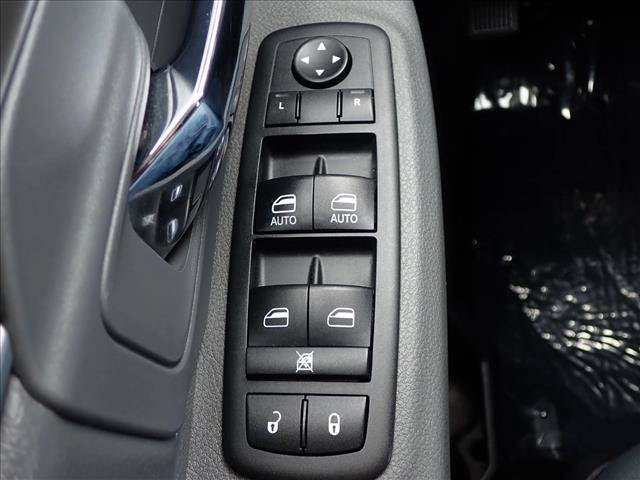 Used 2014 RAM 2500 SLT AWD/4WD image 19