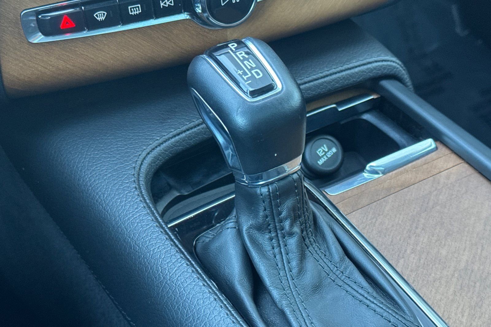 Used 2022 Volvo XC90 T5 Momentum w/ Advanced Package image 24