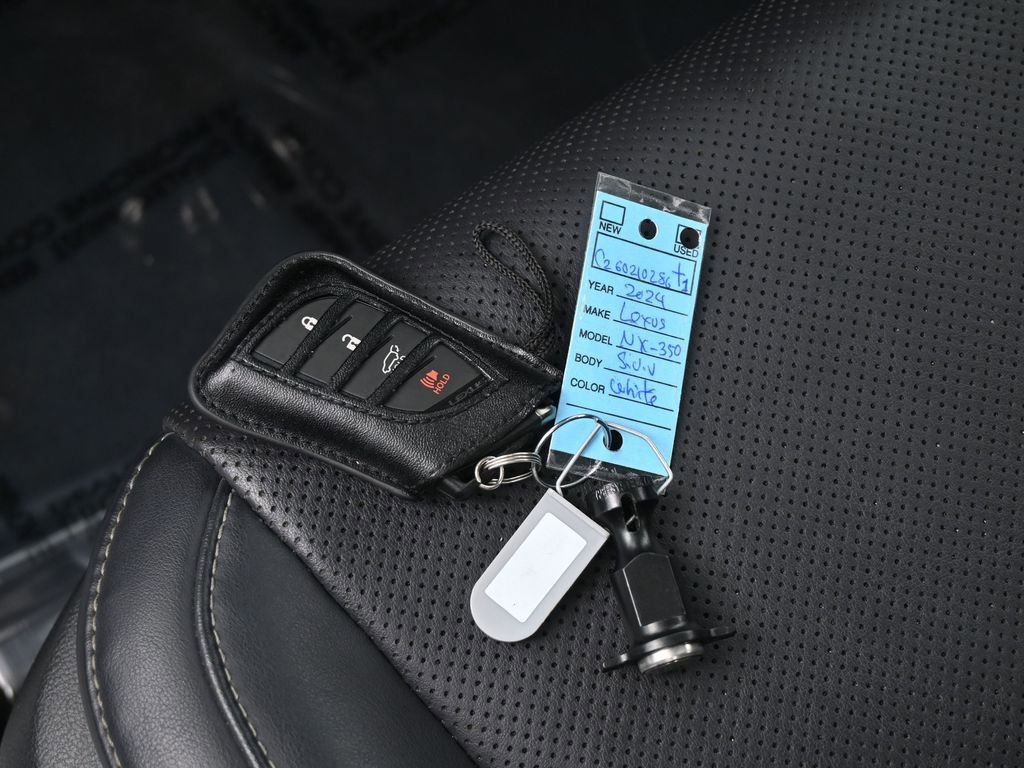 Used 2024 Lexus NX 350 AWD image 19