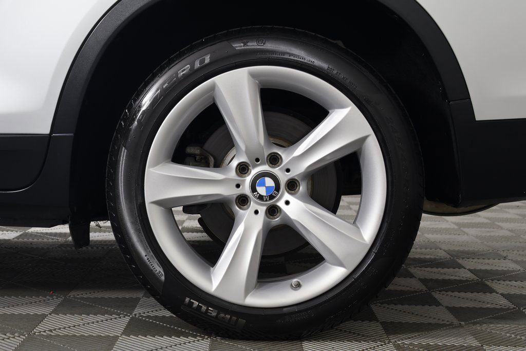 Used 2017 BMW X3 sDrive28i RWD image 16