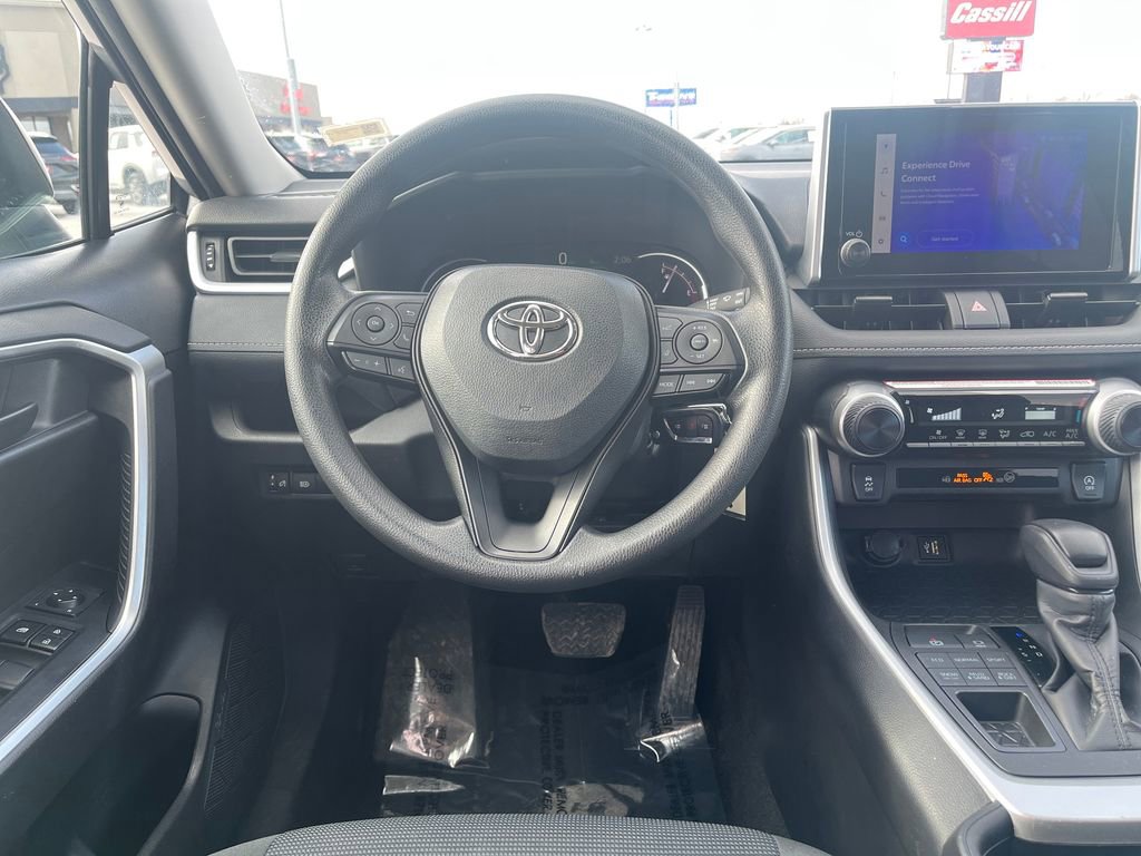 Used 2024 Toyota RAV4 LE image 24