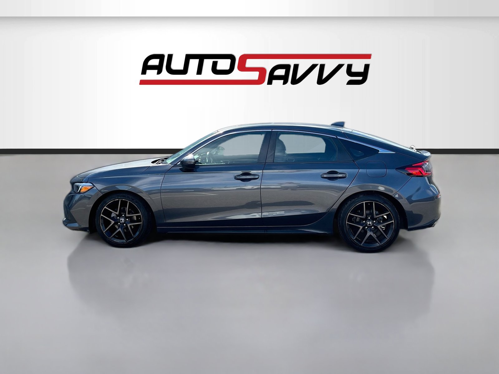 Used 2024 Honda Civic Sport Touring image 4