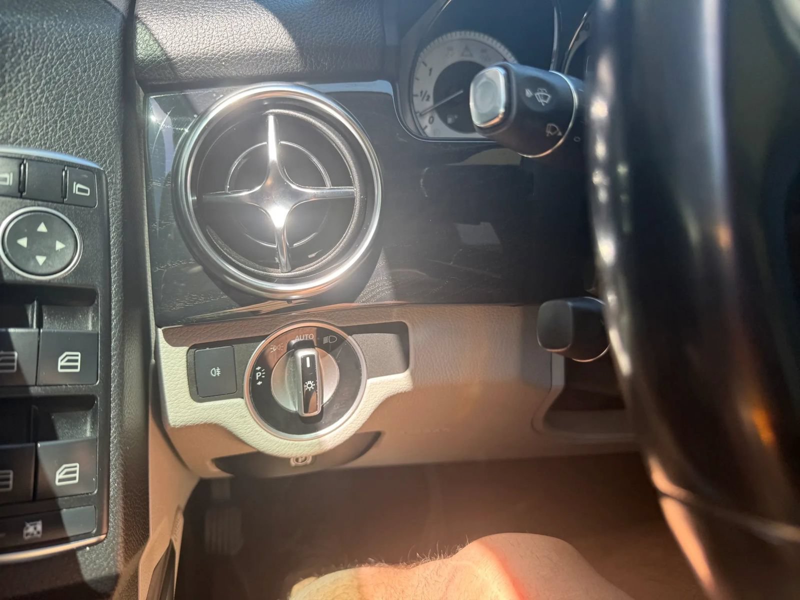 Used 2013 Mercedes-Benz GLK 250 BlueTEC 4MATIC image 22