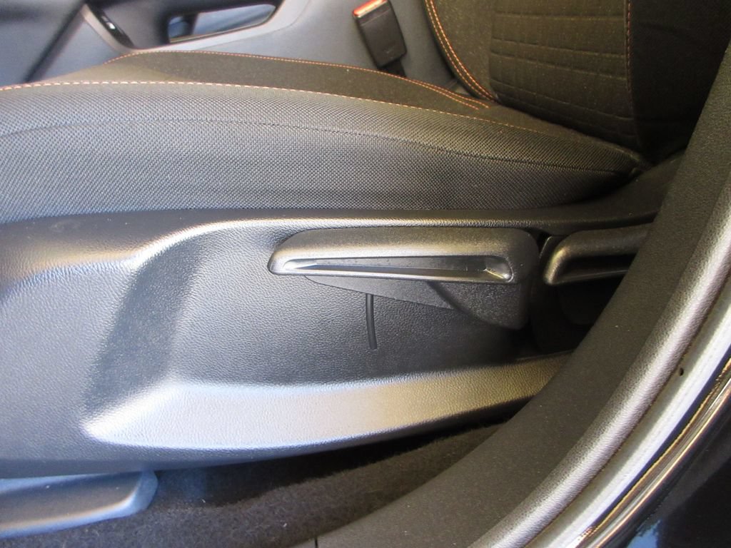 Used 2023 Honda HR-V Sport image 12