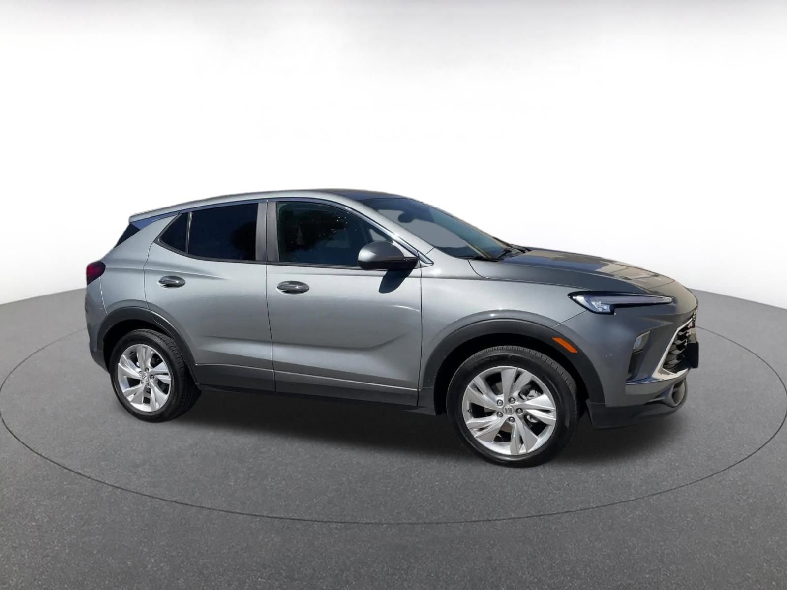 Used 2025 Buick Encore GX Preferred image 2