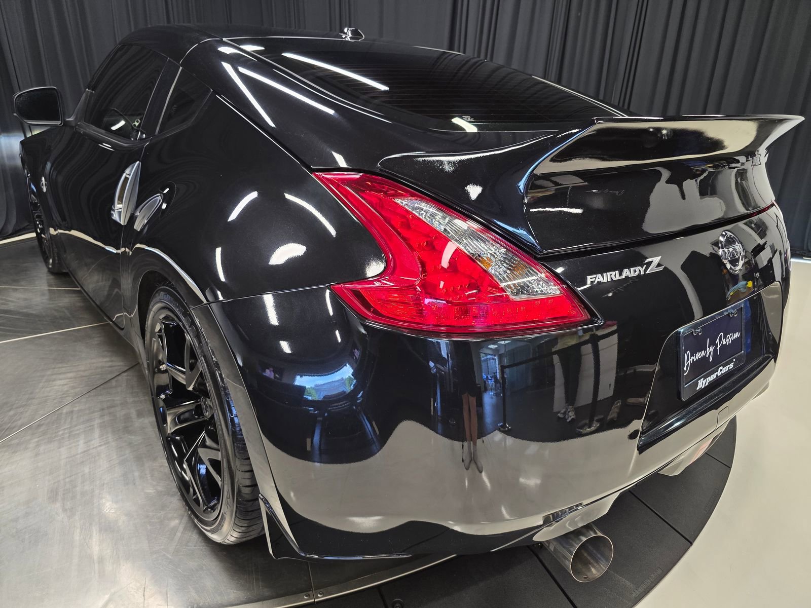 Used 2009 Nissan 370Z Touring w/ Sport Pkg RWD image 31