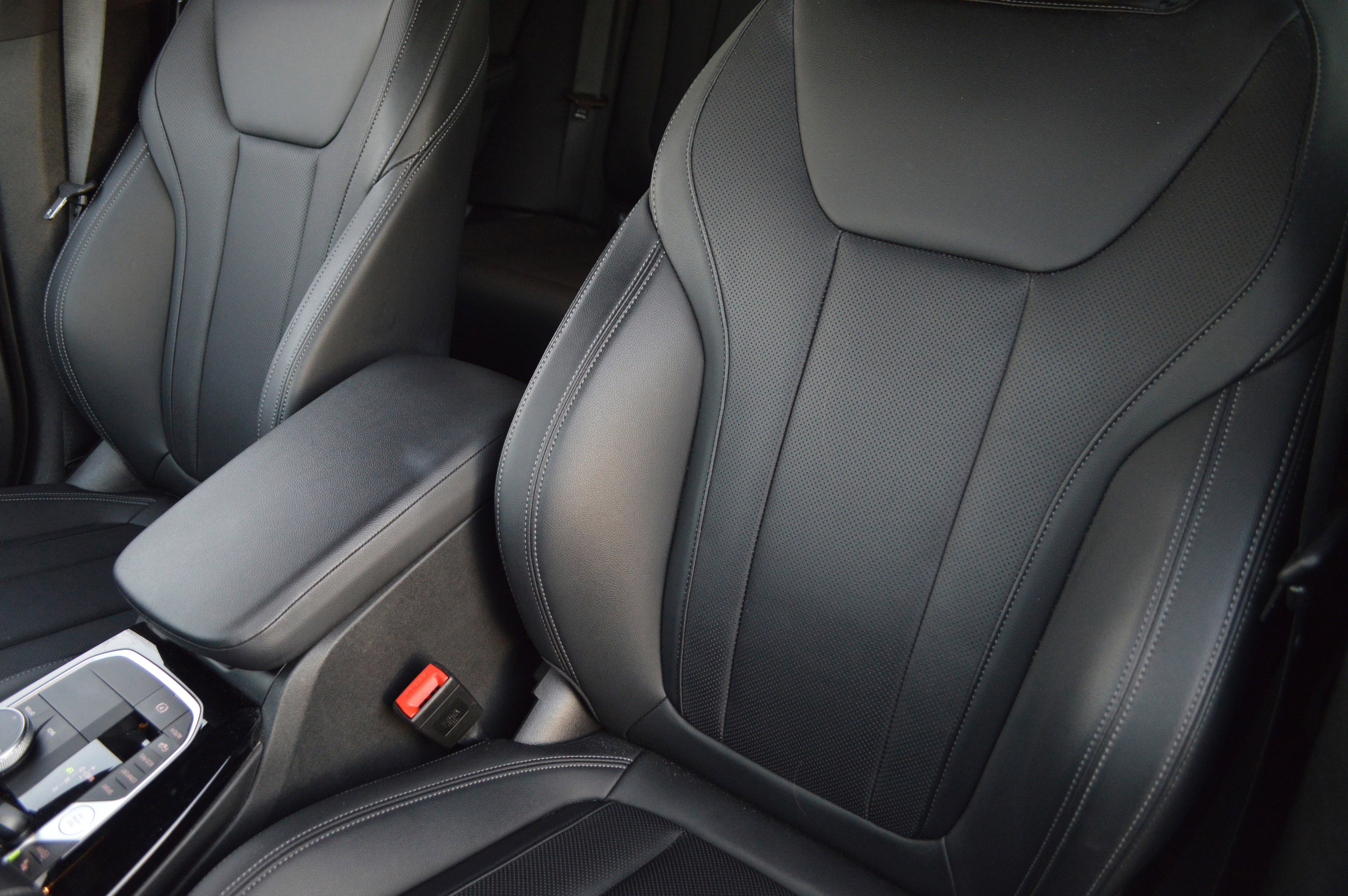 Certified 2023 BMW X3 xDrive30i w/ Convenience Package image 27