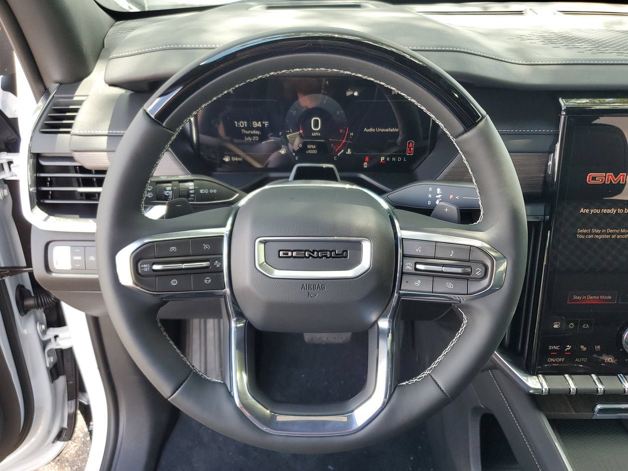 New 2026 GMC Acadia Denali w/ Super Cruise Package FWD image 21