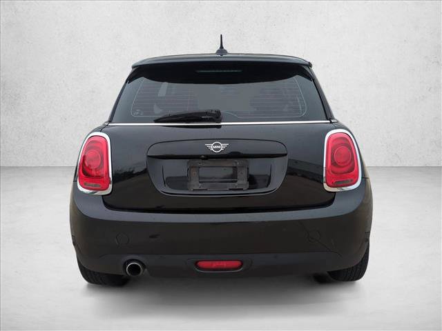 Used 2020 MINI Cooper 2-Door Hardtop w/ Storage Package FWD image 6