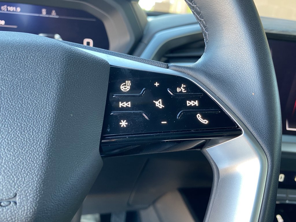 Used 2023 Audi Q4 e-tron Prestige image 29