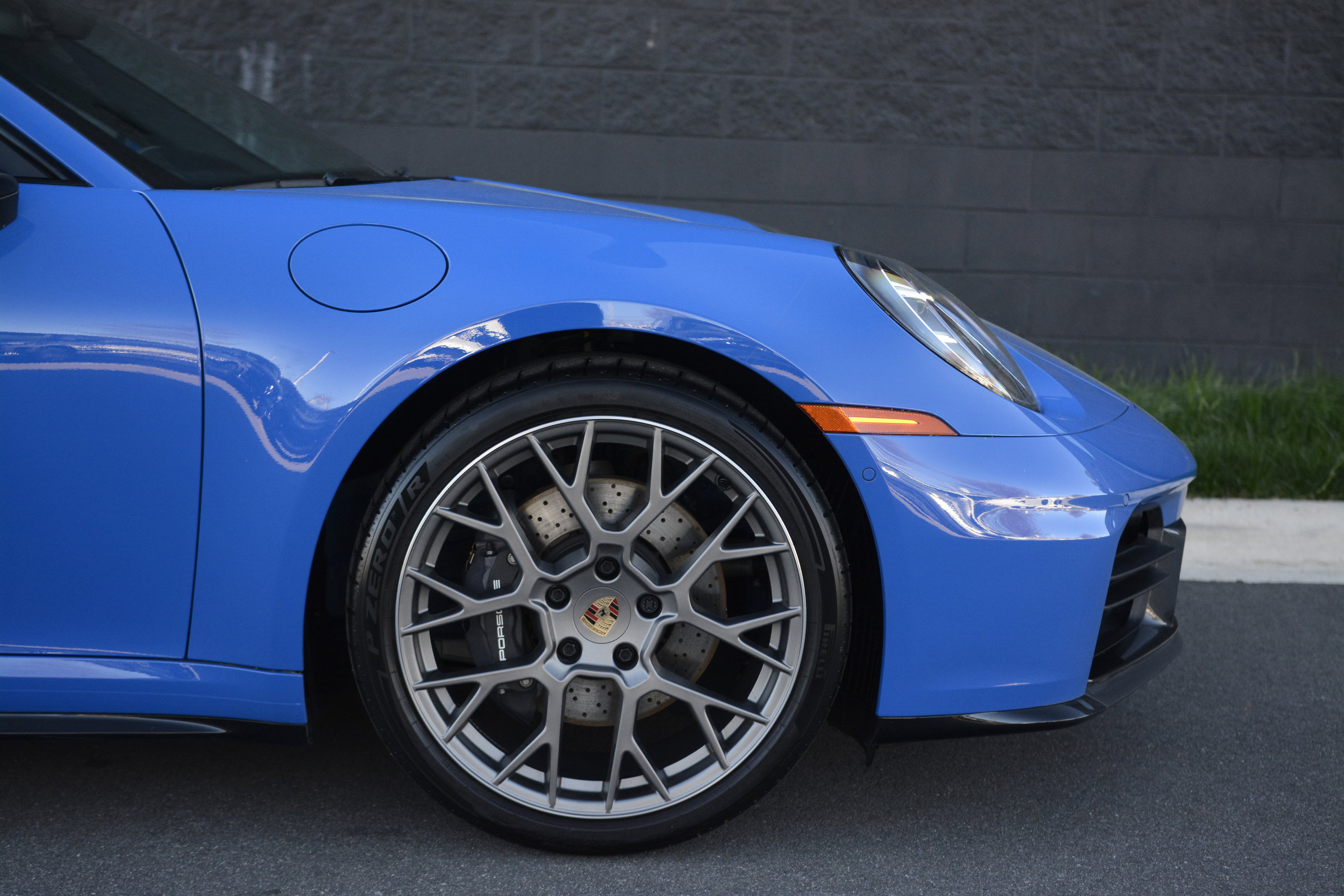 Certified 2025 Porsche 911 Carrera RWD image 33