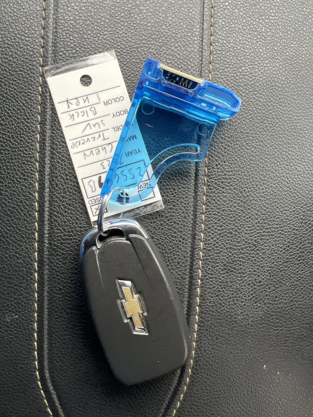 Used 2023 Chevrolet Traverse LT image 32