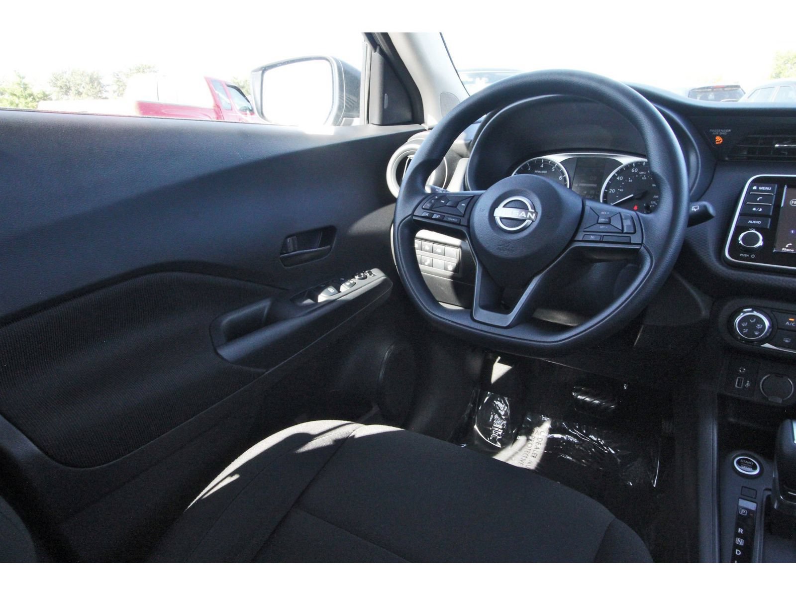 Certified 2025 Nissan Kicks Play S FWD image 12