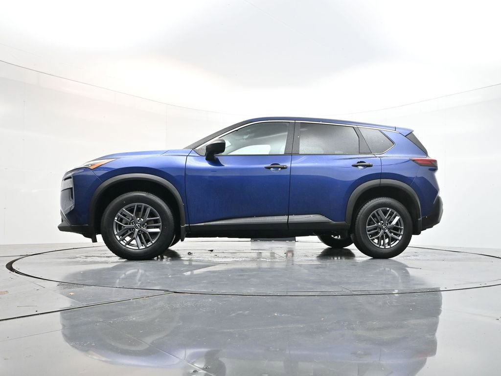 Used 2023 Nissan Rogue S image 29