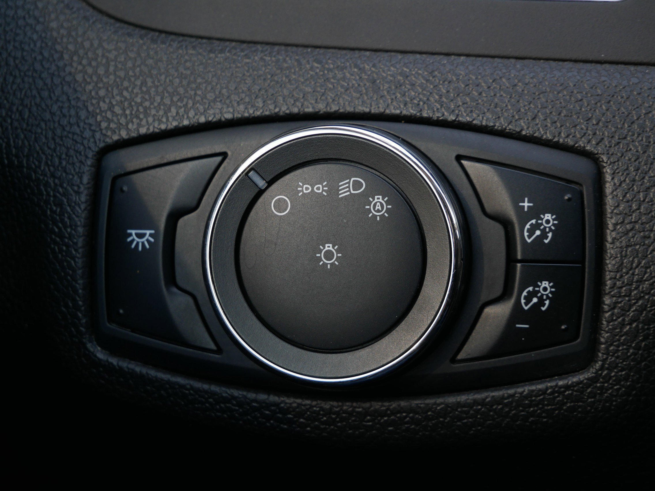 Used 2013 Ford Edge SEL image 17