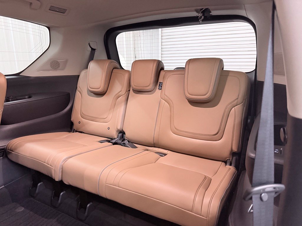 New 2027 INFINITI QX80 Luxe w/ Cargo Package RWD image 31