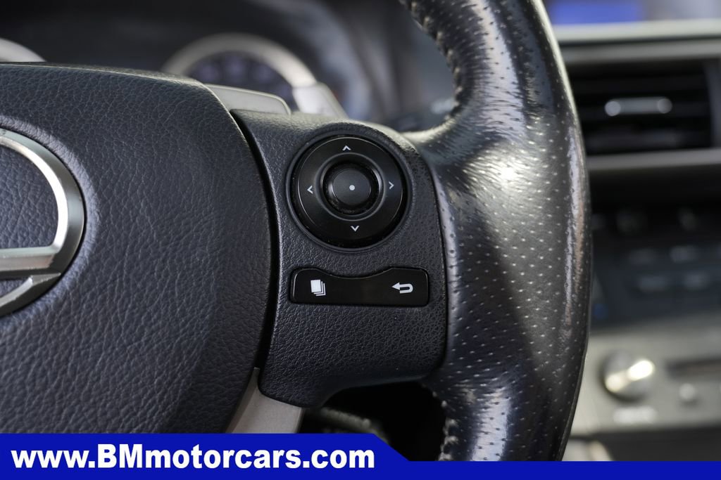 Used 2015 Lexus IS 250 image 42