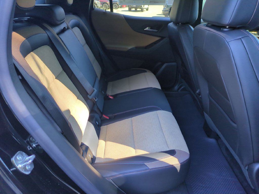 New 2027 Chevrolet Equinox ACTIV w/ Convenience Package III FWD image 33
