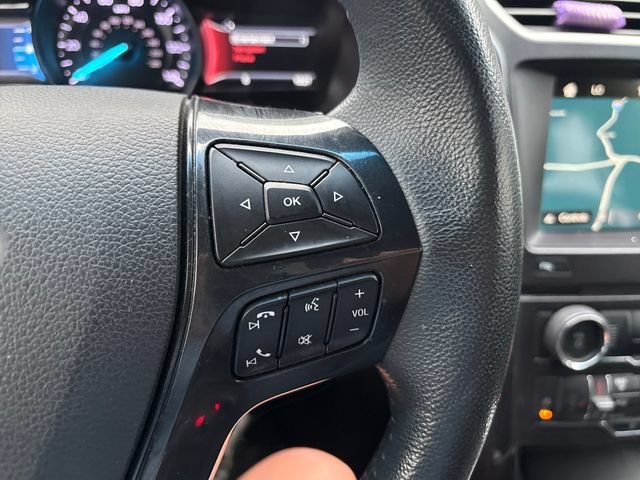 Used 2018 Ford Explorer XLT w/ Equipment Group 202A AWD/4WD image 12