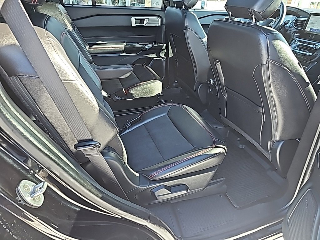 Used 2023 Ford Explorer ST-Line w/ Class IV Trailer Tow Package image 26